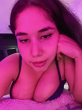 Czat XXX na żywo – liittle_princess18