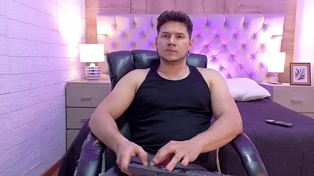Chatroom XXX en direct de Izui_Pierce