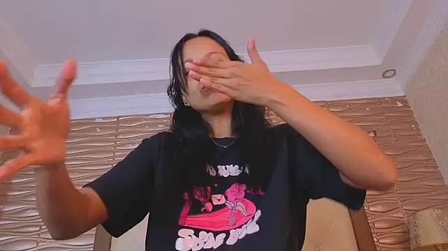 Miladiosa Chat XXX live