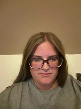 CurvyPaar2 XXX чат на живо
