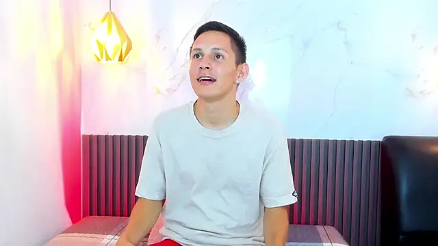 IzanArias Chat XXX in diretta