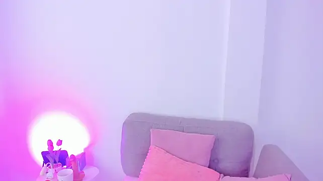 RoseCassie Chat XXX live