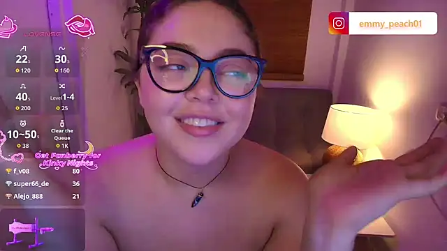 Emmy_peach1 Chat XXX live