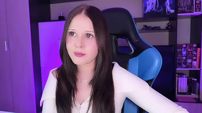 jasminevine élő XXX-chatje