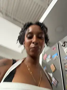 Your_Paris Chat XXX in diretta