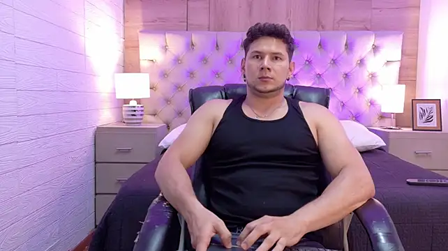 Chat XXX en directo de Izui_Pierce