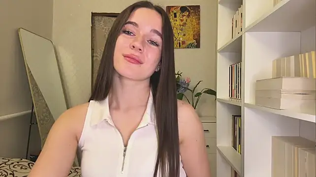 KatriceKlacic's Live XXX Chat