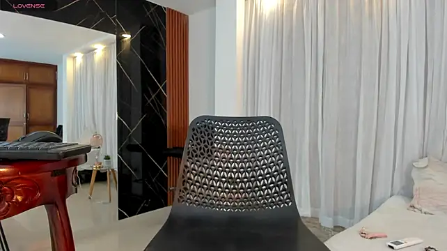 Vicky_Hottman Adlı Modelin Canlı XXX Sohbeti