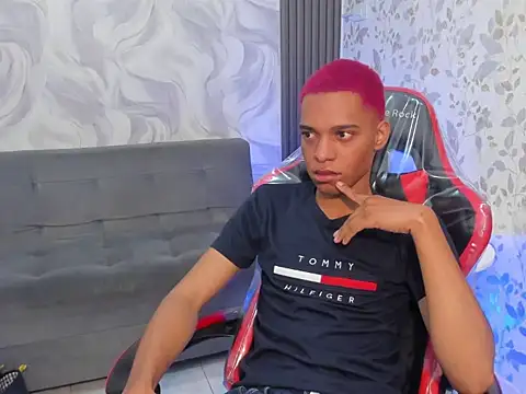 luccas_lowee Chat XXX in diretta
