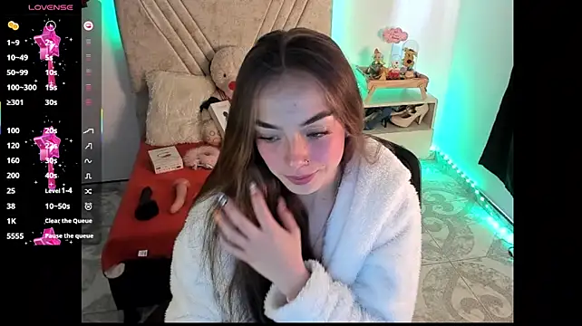 Mia_Victoria22: онлайн-секс-чат