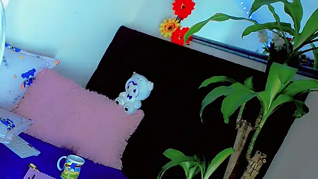 NathalialLooes' Live XXX Chat