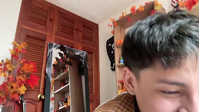 Andy_Belier23 即時 XXX 聊天