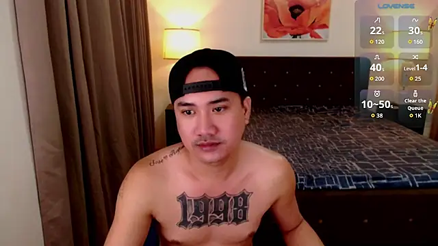 ExtraLarge_Ron 即時 XXX 聊天