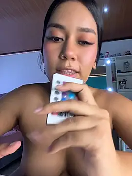 ALANAH_KITTY লাইভ XXX চ্যাট