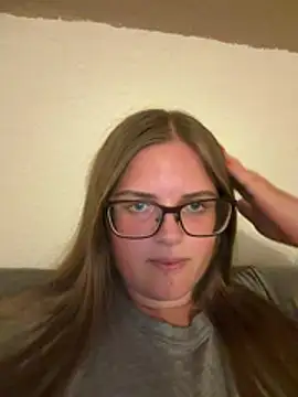 CurvyPaar2 Live XXX-Chat