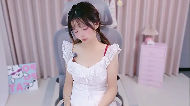 TangTang-1 Chat XXX live