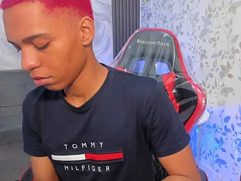 XXX chat uživo modela luccas_lowee