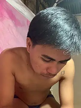 Ryfvcker 现场XXX聊天