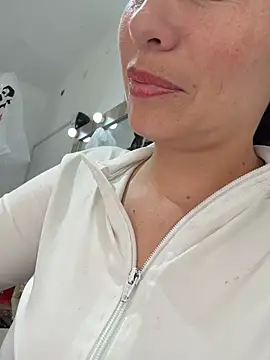 Živý XXX chat ALYSSON__11