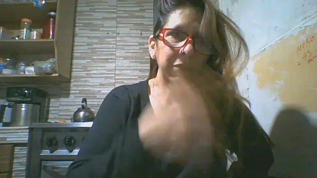 cari75 Chat XXX in diretta