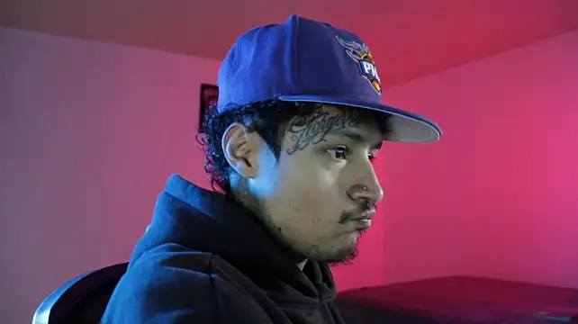 trieone Live XXX Chat