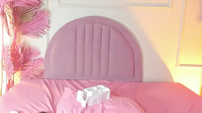 AnnieHiil Chat XXX live
