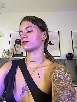 JuliaColemann Chat XXX live