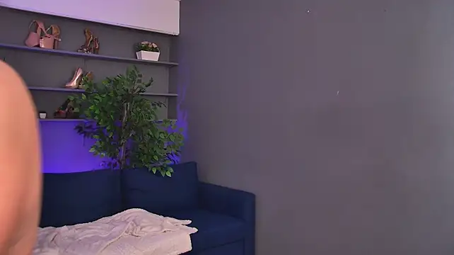 NewLuxxy Live XXX-chat