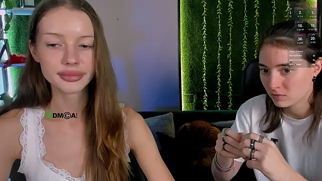 XXX chat uživo modela khloebeauty