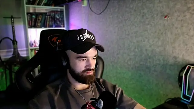 Chat +18 de _Serious_Man ao vivo