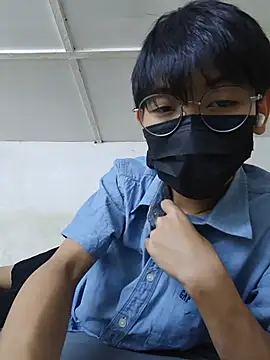 xiaoalden 在線直播表演