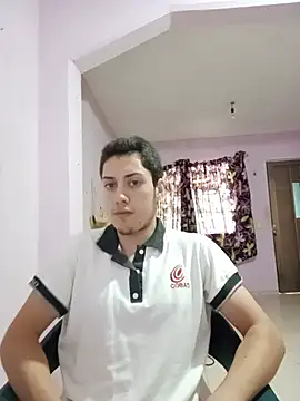 צ'אט XXX בשידור חי של Carlitos7381