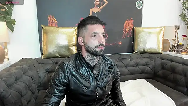 XXX chat uživo modela TommyDum