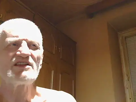 1973teacher Show in webcam