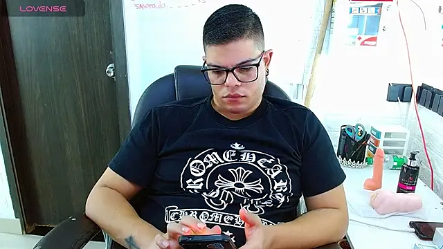 Realjoel01: απευθείας συνομιλία ΧΧΧ