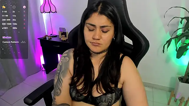 Chat XXX ao vivo de karlie02_
