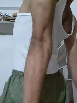 XXX chat uživo modela Noughty_student