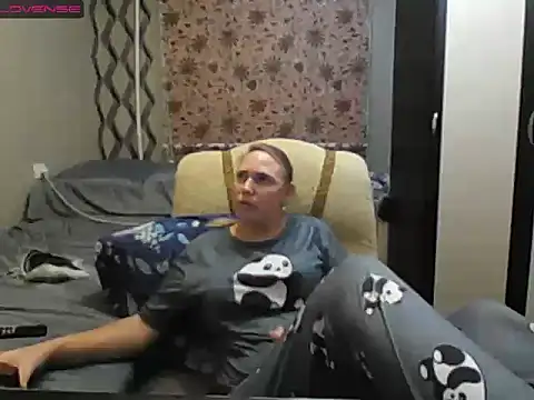 XXX chat uživo modela JenniDeep