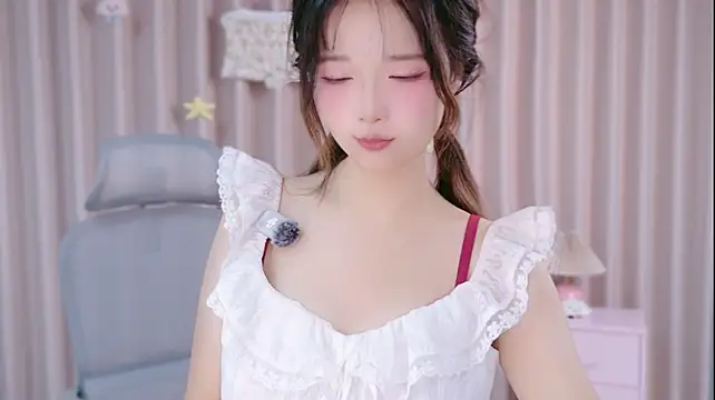 TangTang-1 Chat XXX live