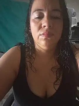 XXX chat uživo modela yuliet78