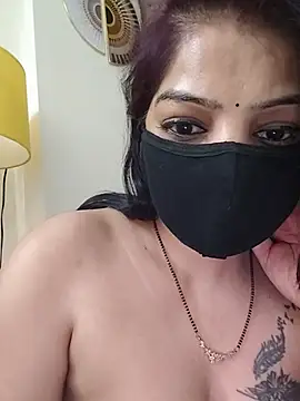 Hot_pooja2 Adlı Modelin Canlı XXX Sohbeti