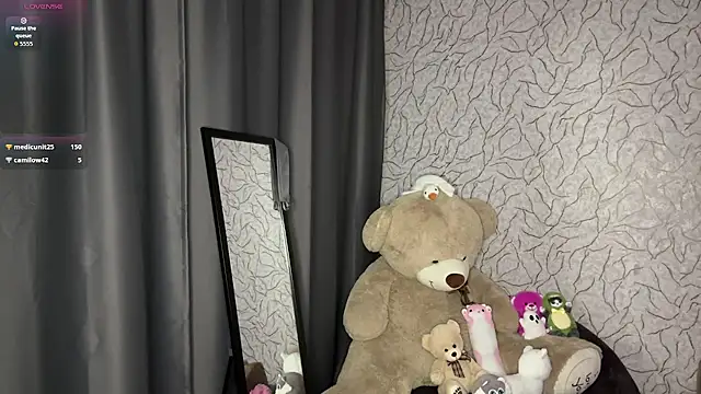 XXX chat uživo modela Vitanies
