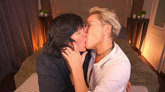 PleasureWeCouple Live XXX-chat