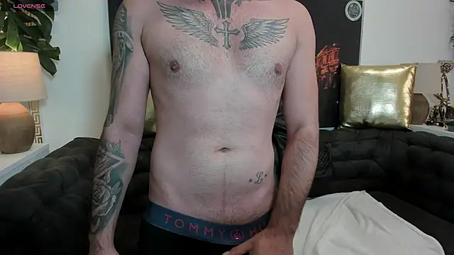 TommyDum's Live XXX Chat