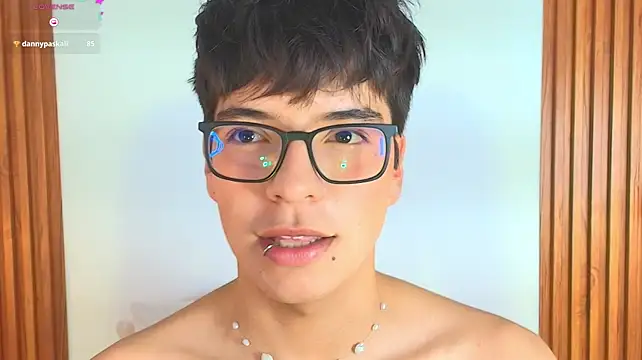 Milo_Wolff – Naživo XXX chat