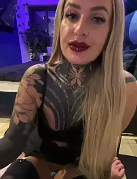 KathaleaNoir Adlı Modelin Canlı XXX Sohbeti