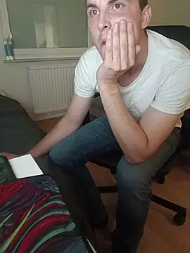erikdanil: απευθείας συνομιλία ΧΧΧ