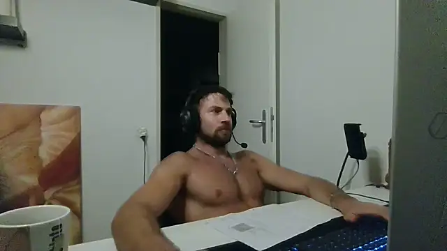 alpha-hunk Chat XXX in diretta