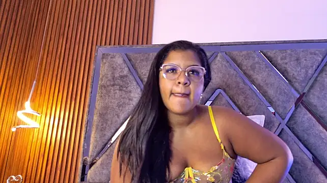 צ'אט XXX בשידור חי של Slutty_Vicky