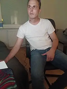erikdanil live XXX chat